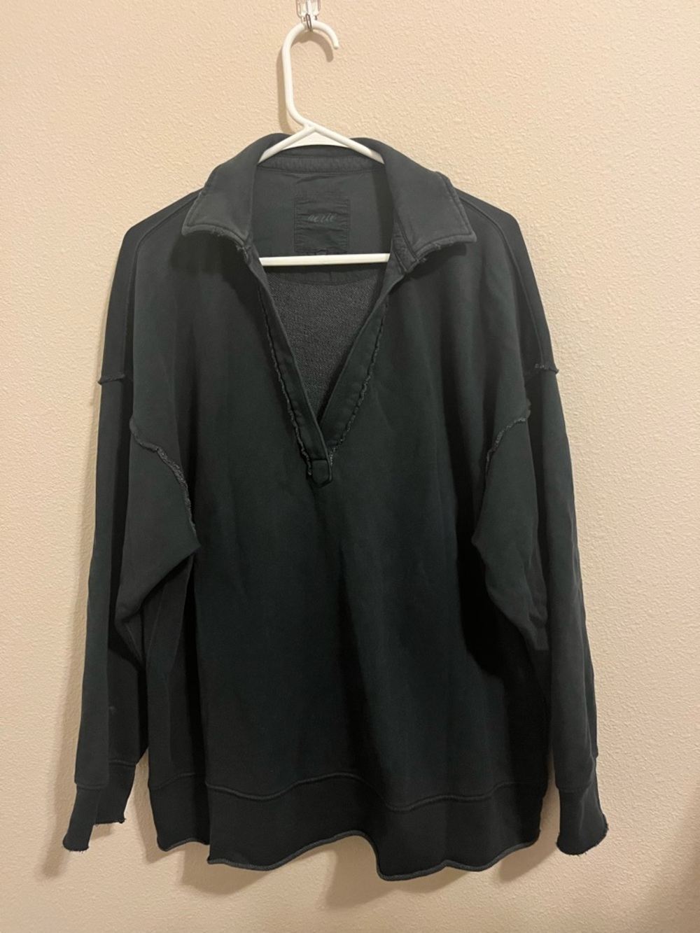 Aerie Women pullover size: M